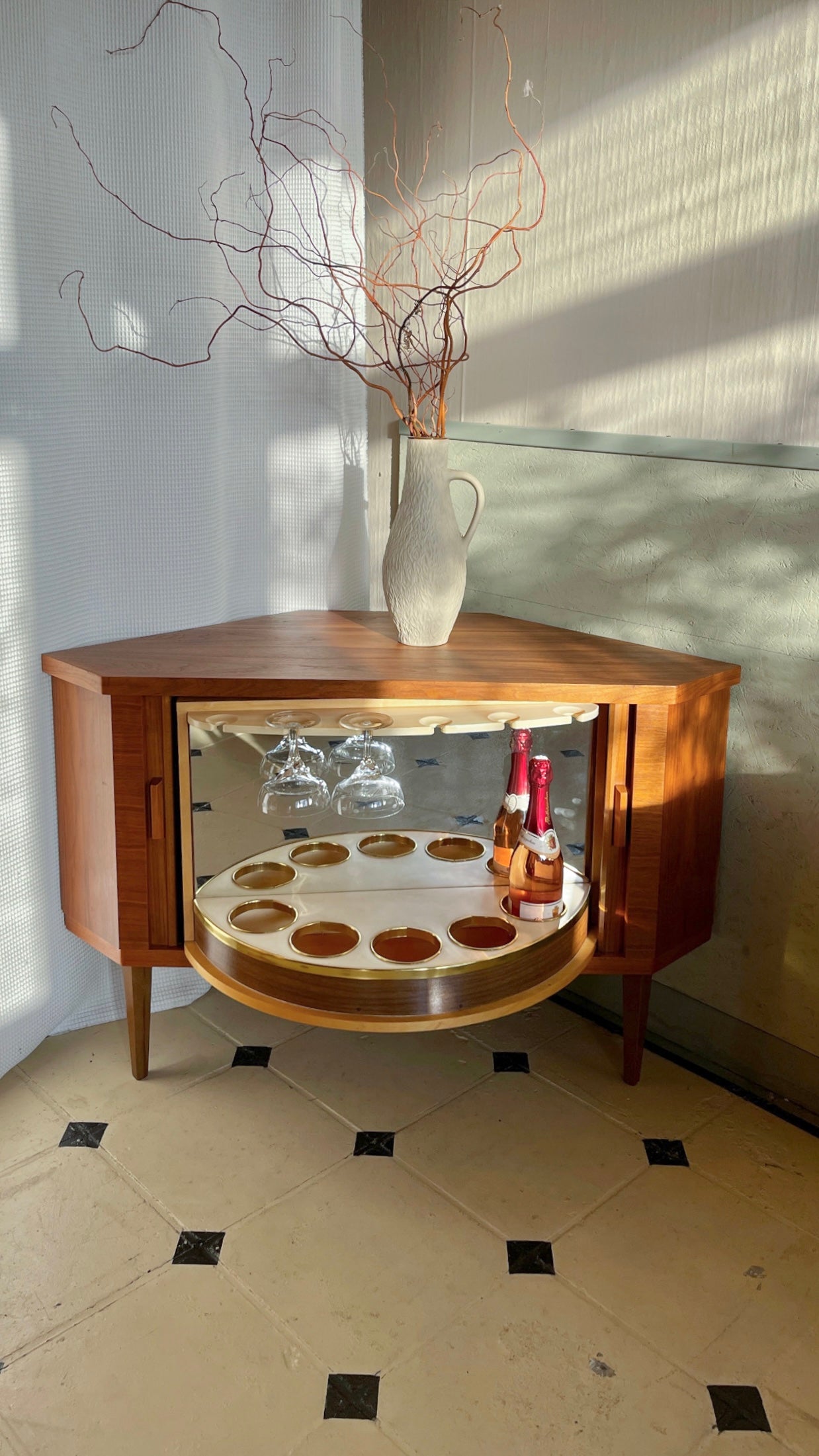50er Barschrank Eckkommode Nussbaum MidCentury