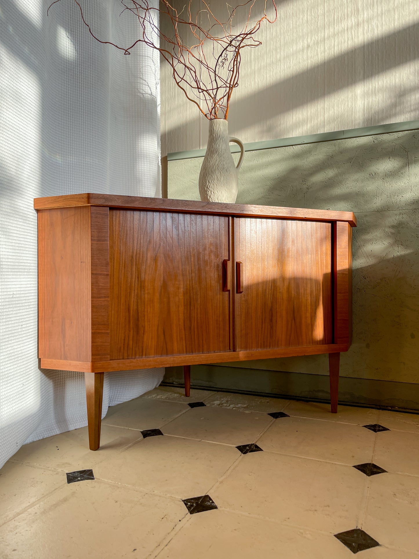 50er Barschrank Eckkommode Nussbaum MidCentury