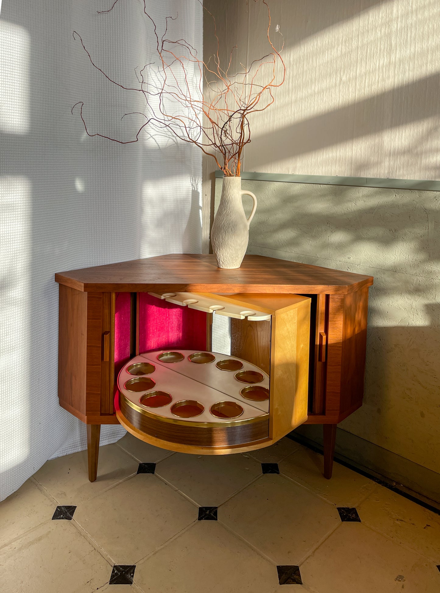 50er Barschrank Eckkommode Nussbaum MidCentury