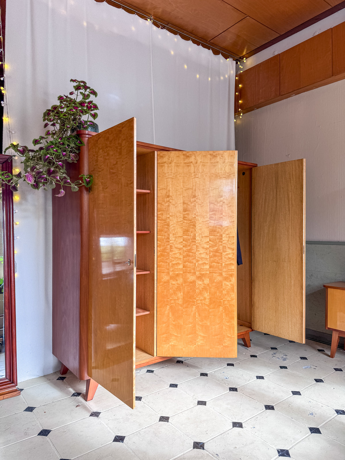 Vintage Kleiderschrank „Sonja“ Mid-Century aus Thüringen