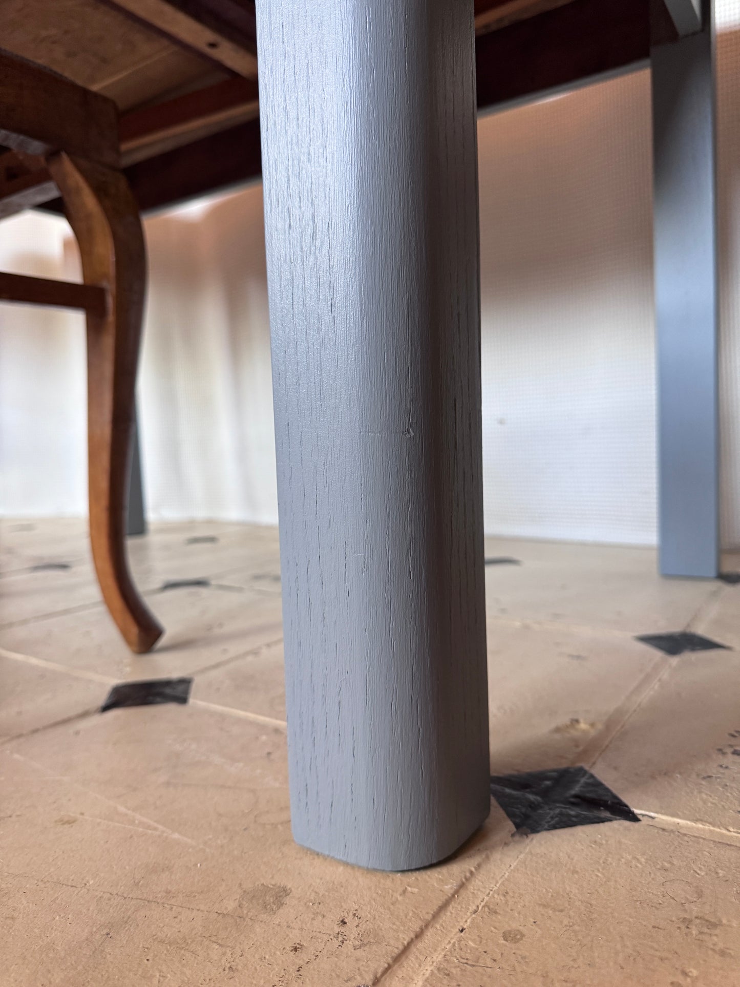 Großer Esstisch „Ostsee“ ausziehbar blau braun Holz massiv 240 cm