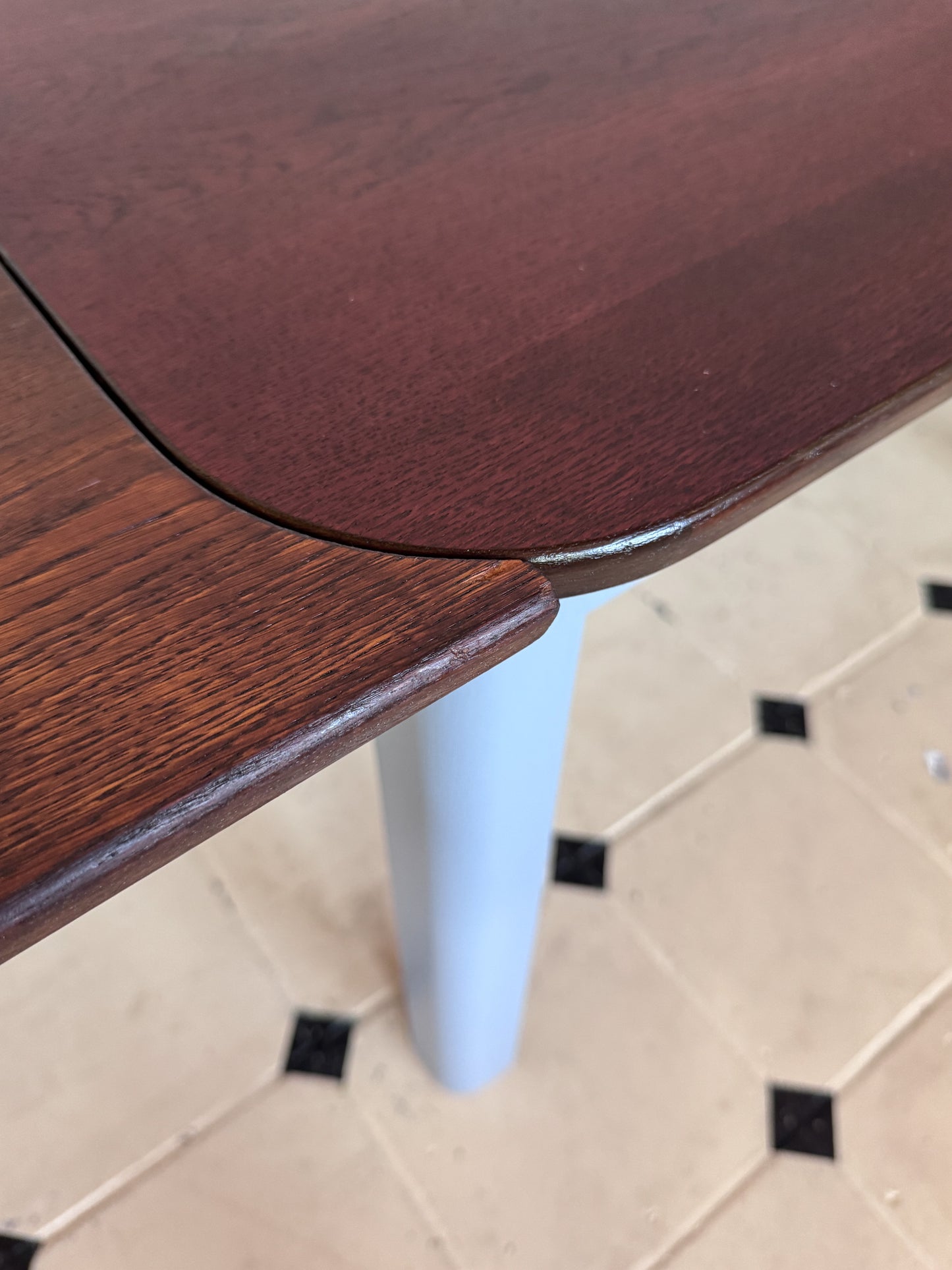 Großer Esstisch „Ostsee“ ausziehbar blau braun Holz massiv 240 cm
