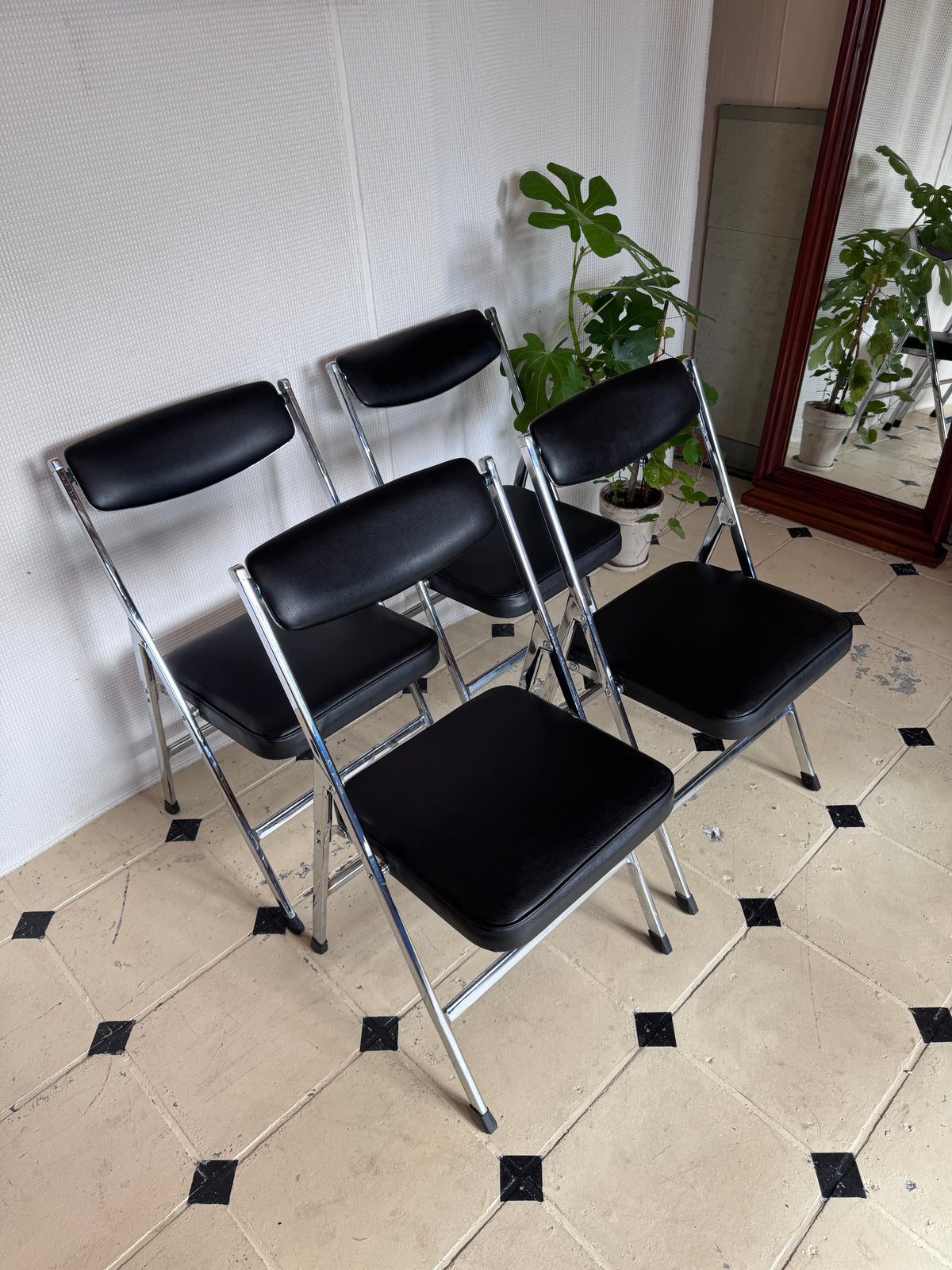 Set: 4 Klappstühle aus den 70er/80er Chrom Schwarz