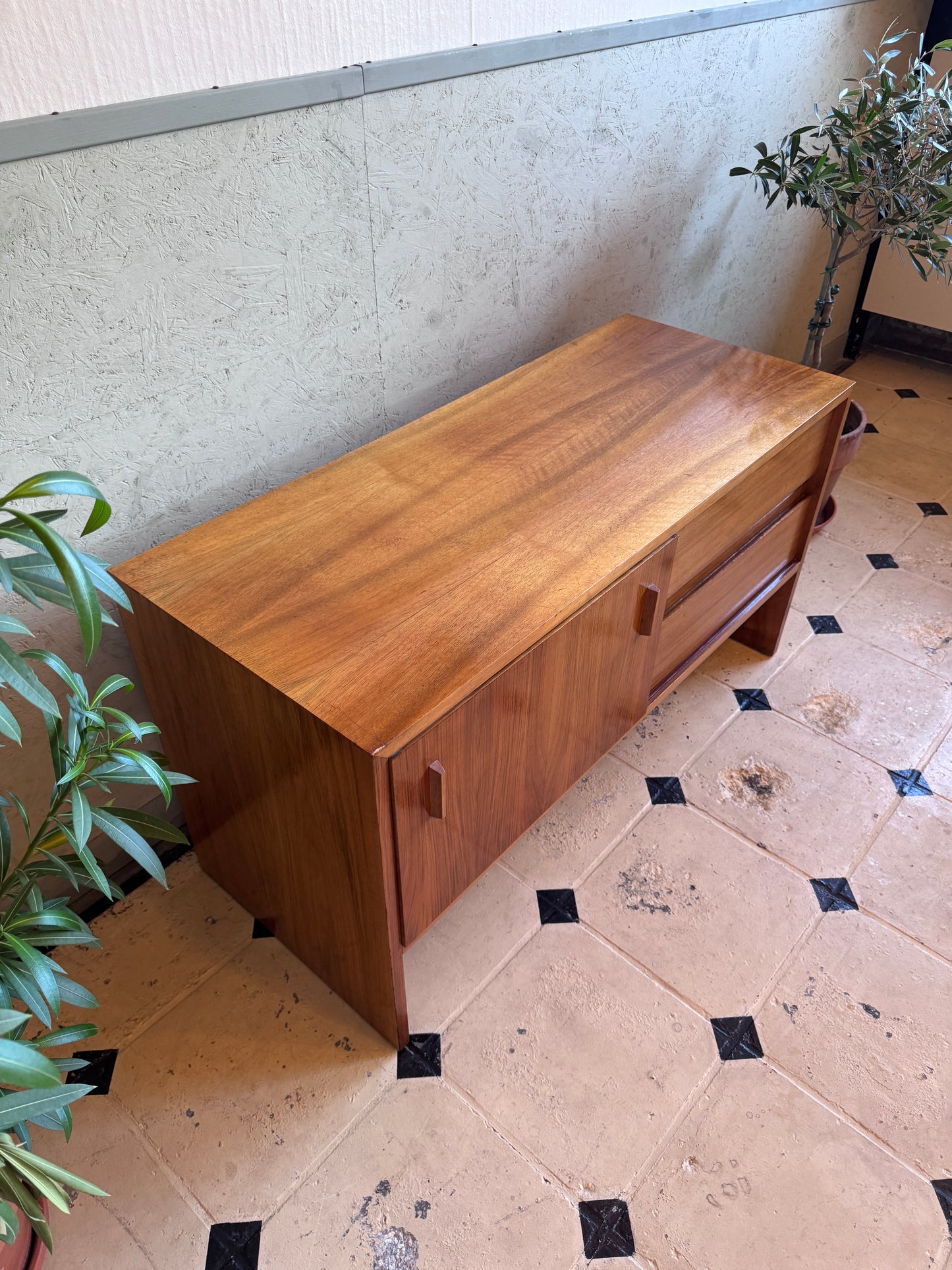 Teak Sideboard Kommode minimal Design Lowboard