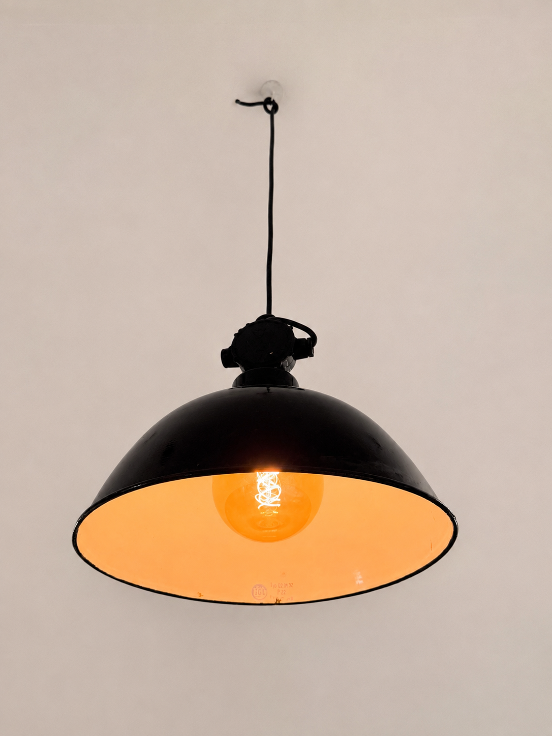 Original Industrie-Pendelleuchte LBD VEB Leuchtenbau Dresden 50er