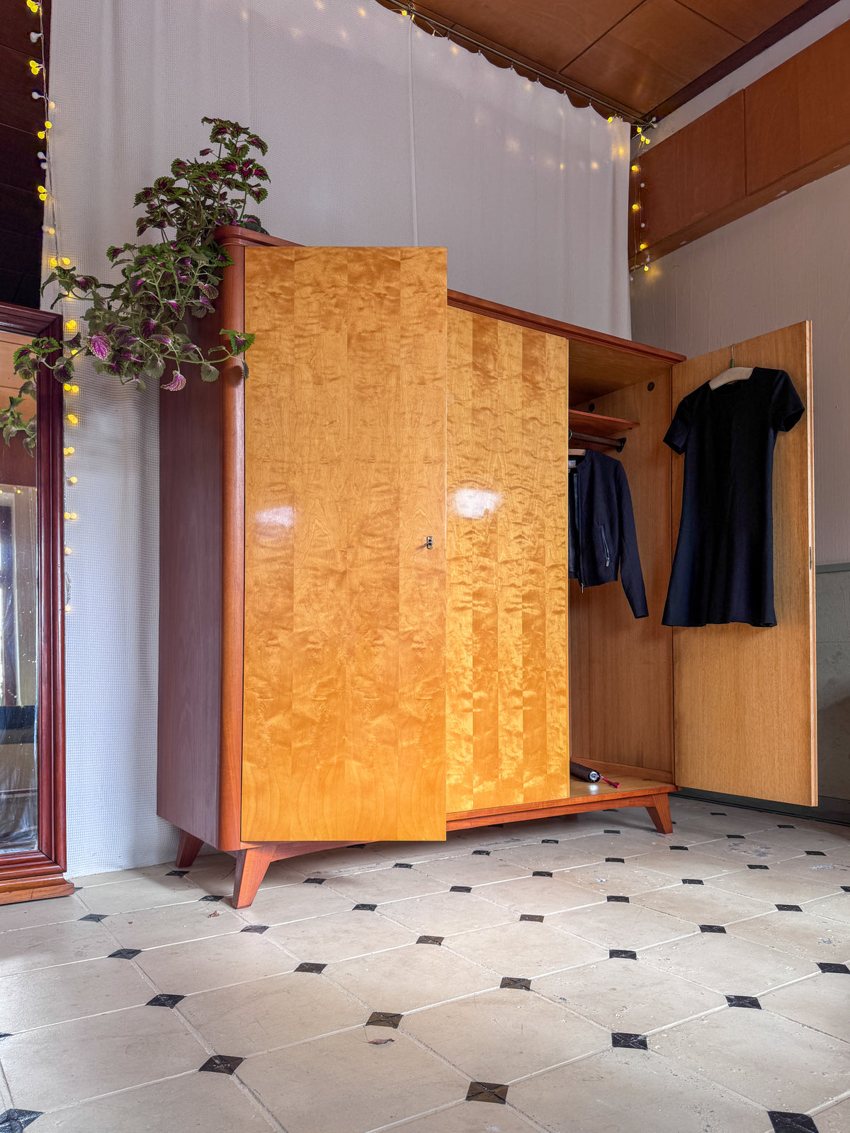Vintage Kleiderschrank „Sonja“ Mid-Century aus Thüringen