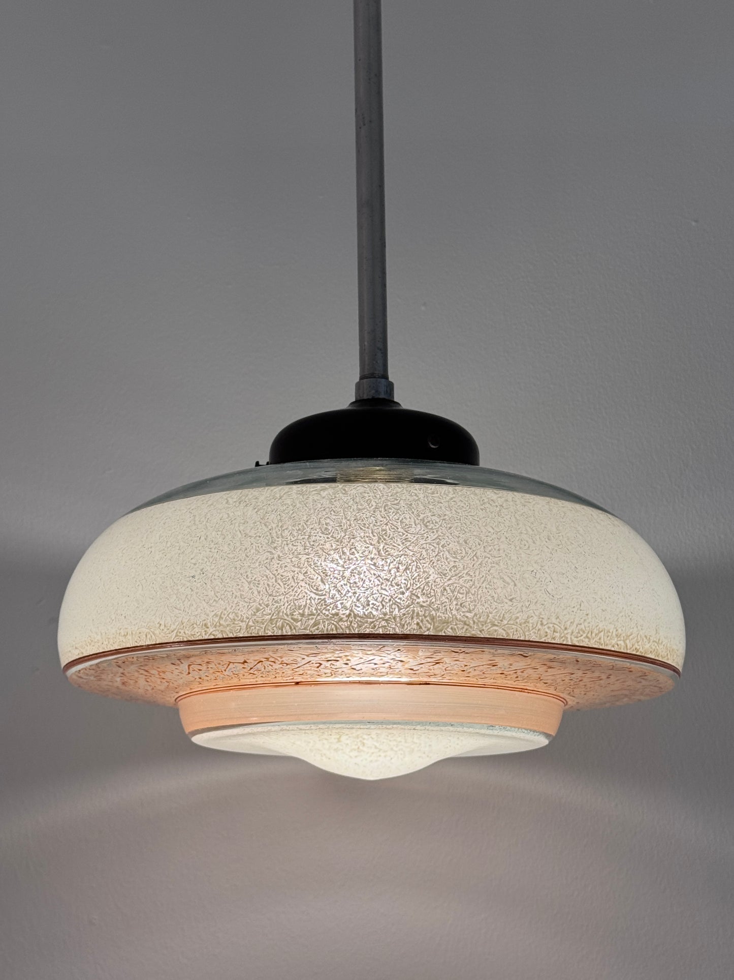 Vintage Pendelleuchte Strukturglas 1960er–1970er Jahre