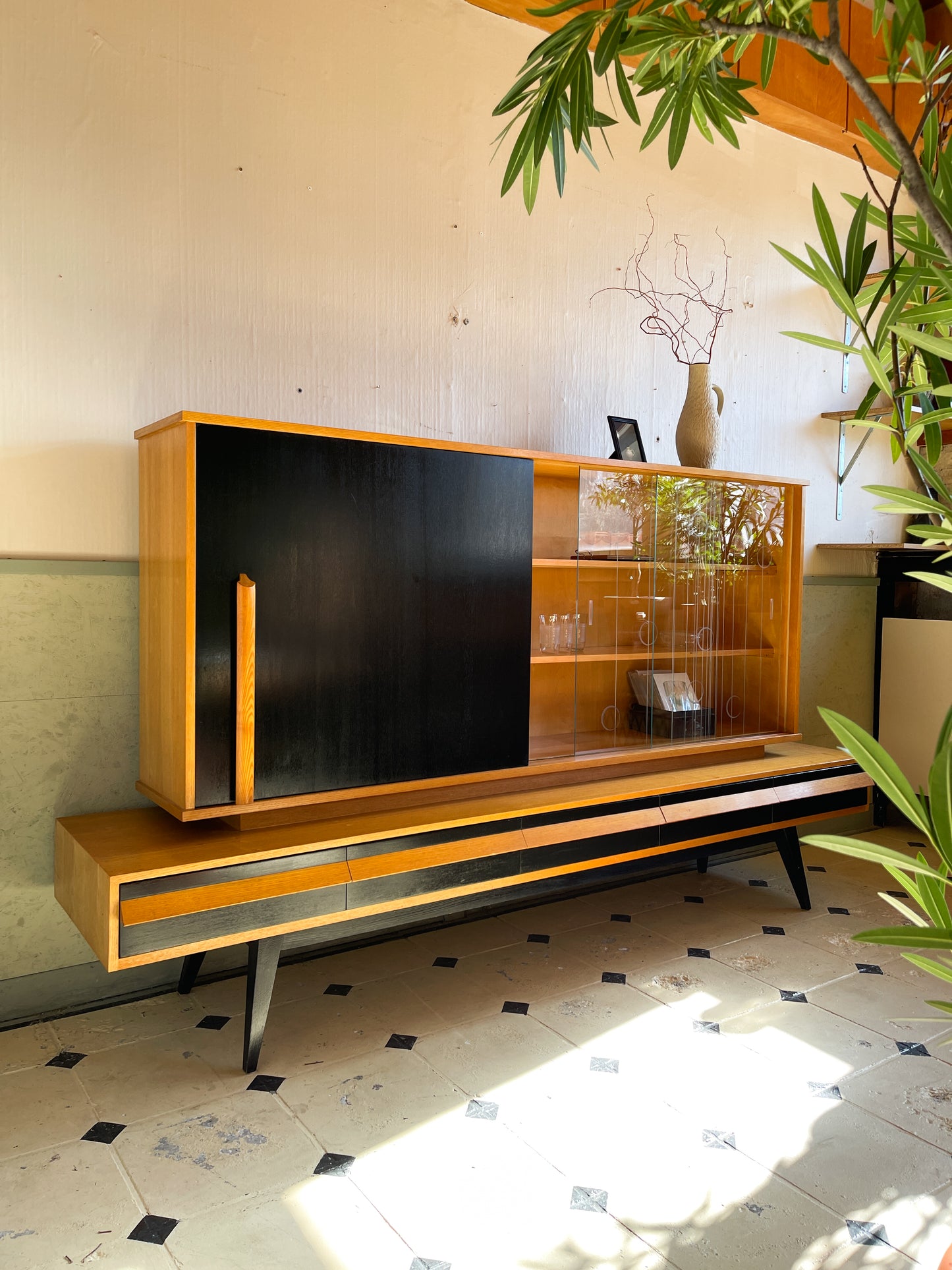 Mid Century Sideboard Vitrine, ca. 1960 – 235 cm