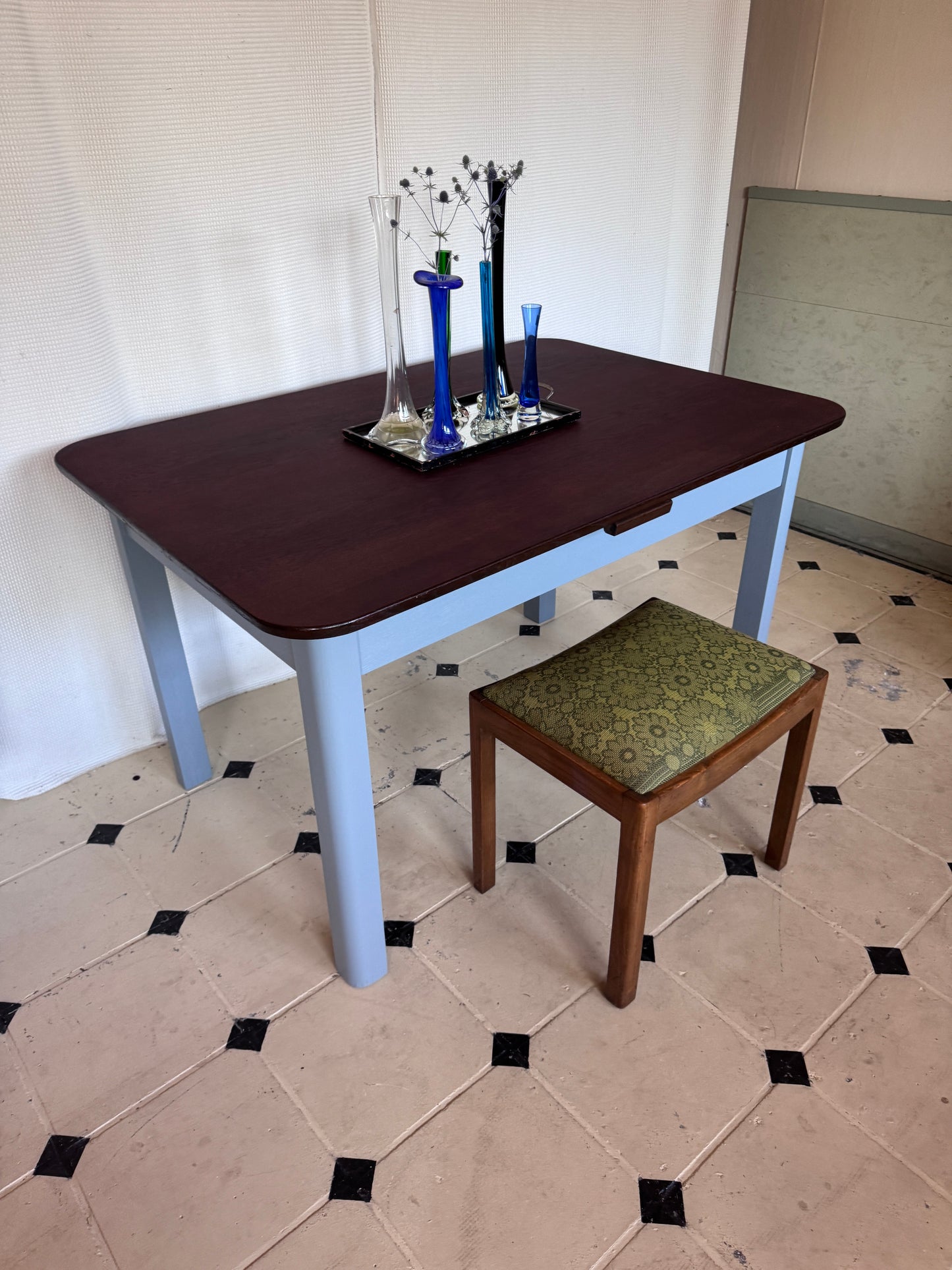 Großer Esstisch „Ostsee“ ausziehbar blau braun Holz massiv 240 cm