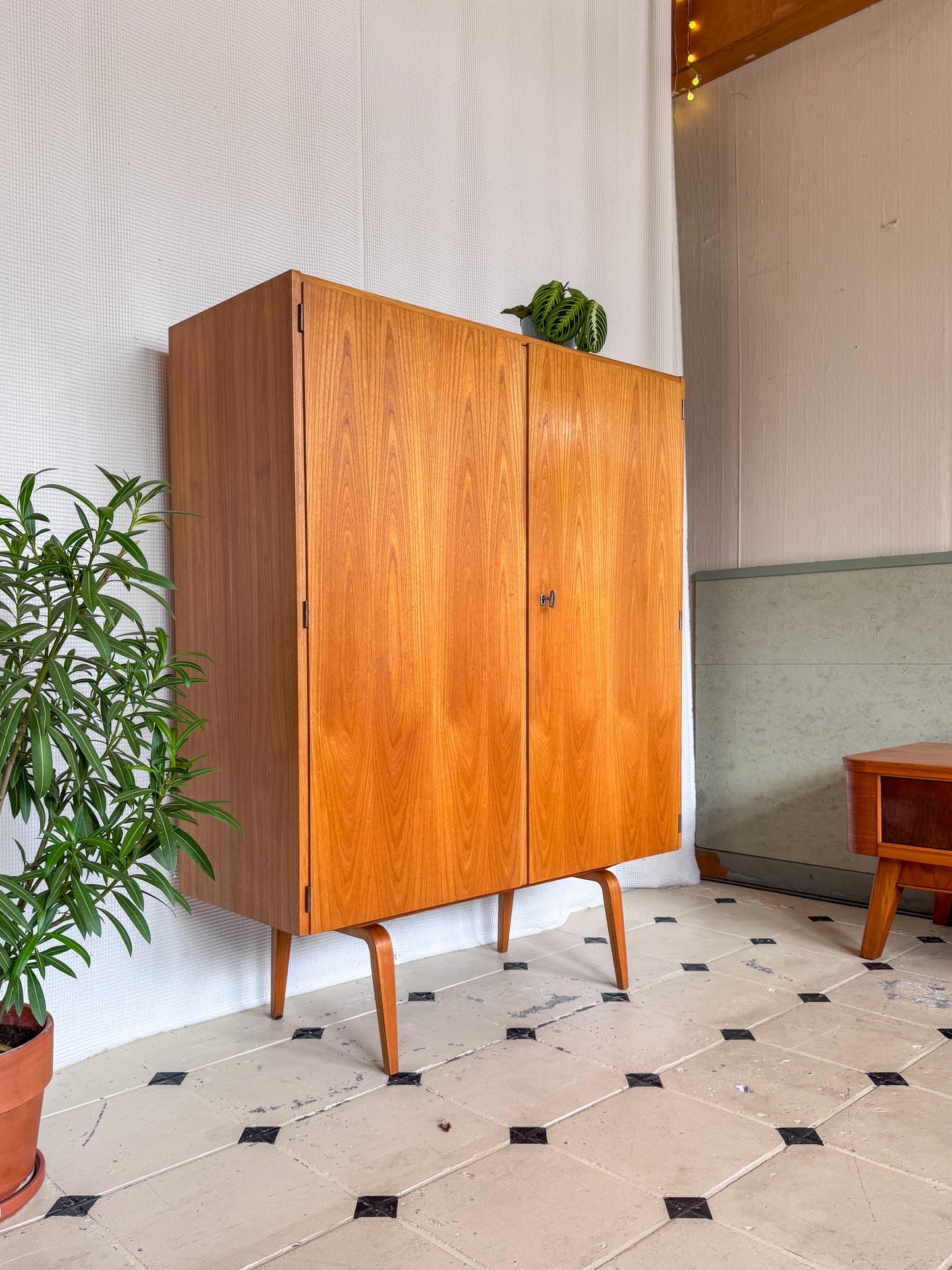 Hellerau Schrank Highboard 427/N Franz Ehrliche