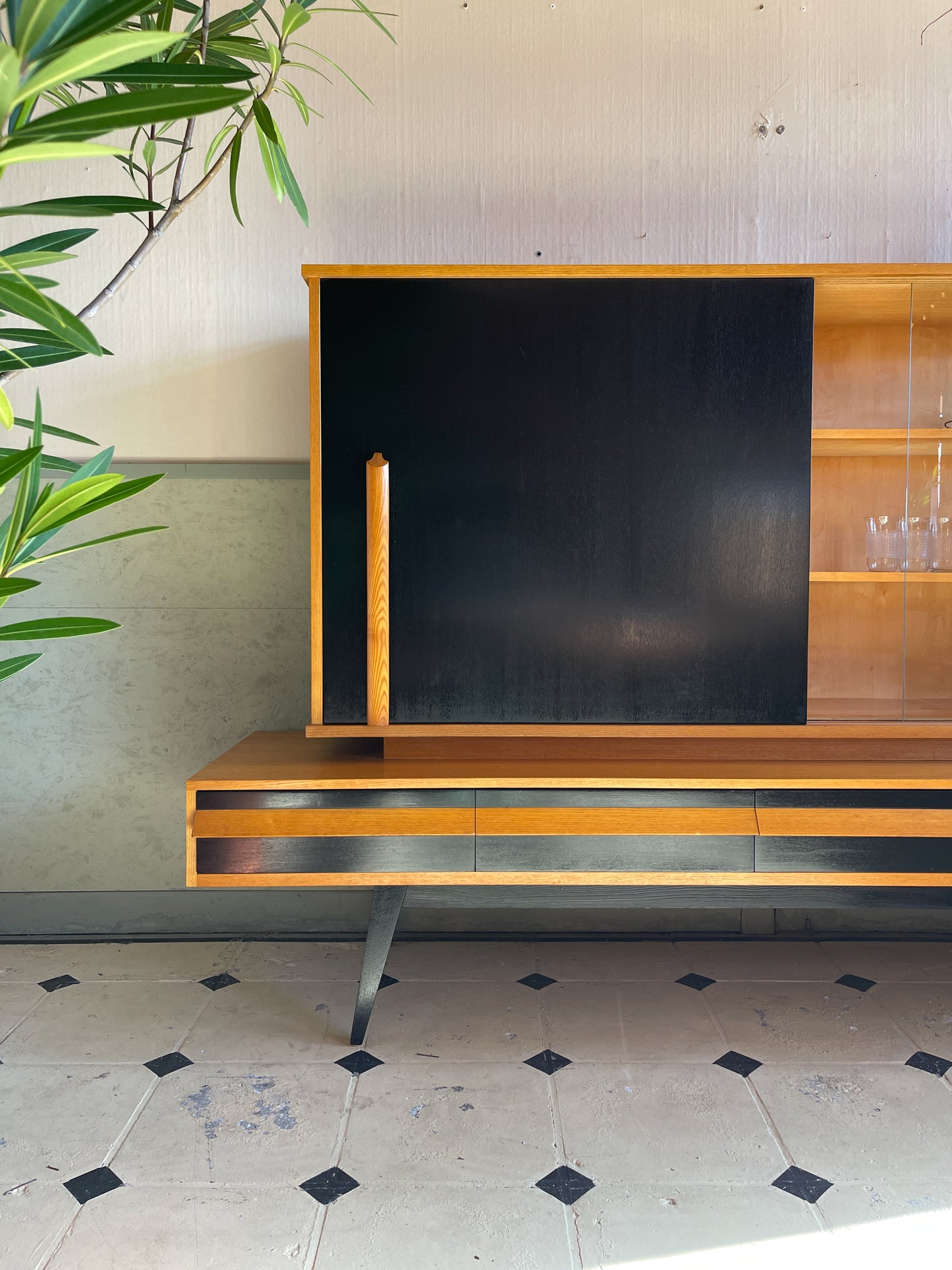 Mid Century Sideboard Vitrine, ca. 1960 – 235 cm