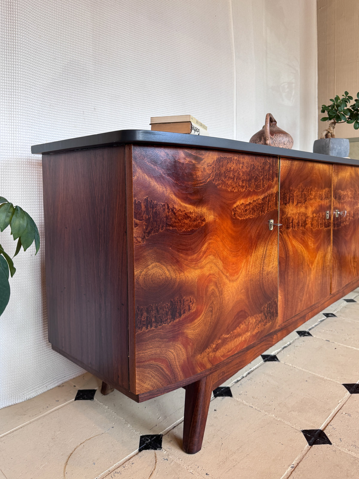 Sideboard TV Board Nussbaum Vollholz 60er Lowboard