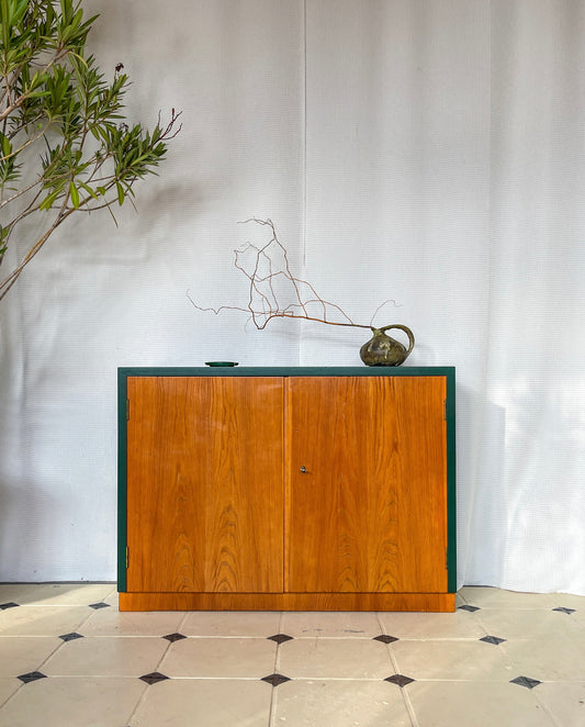 Kommode Bauhaus Grün braun 40er Vollholz Nußbaum Flur Bücherschrank