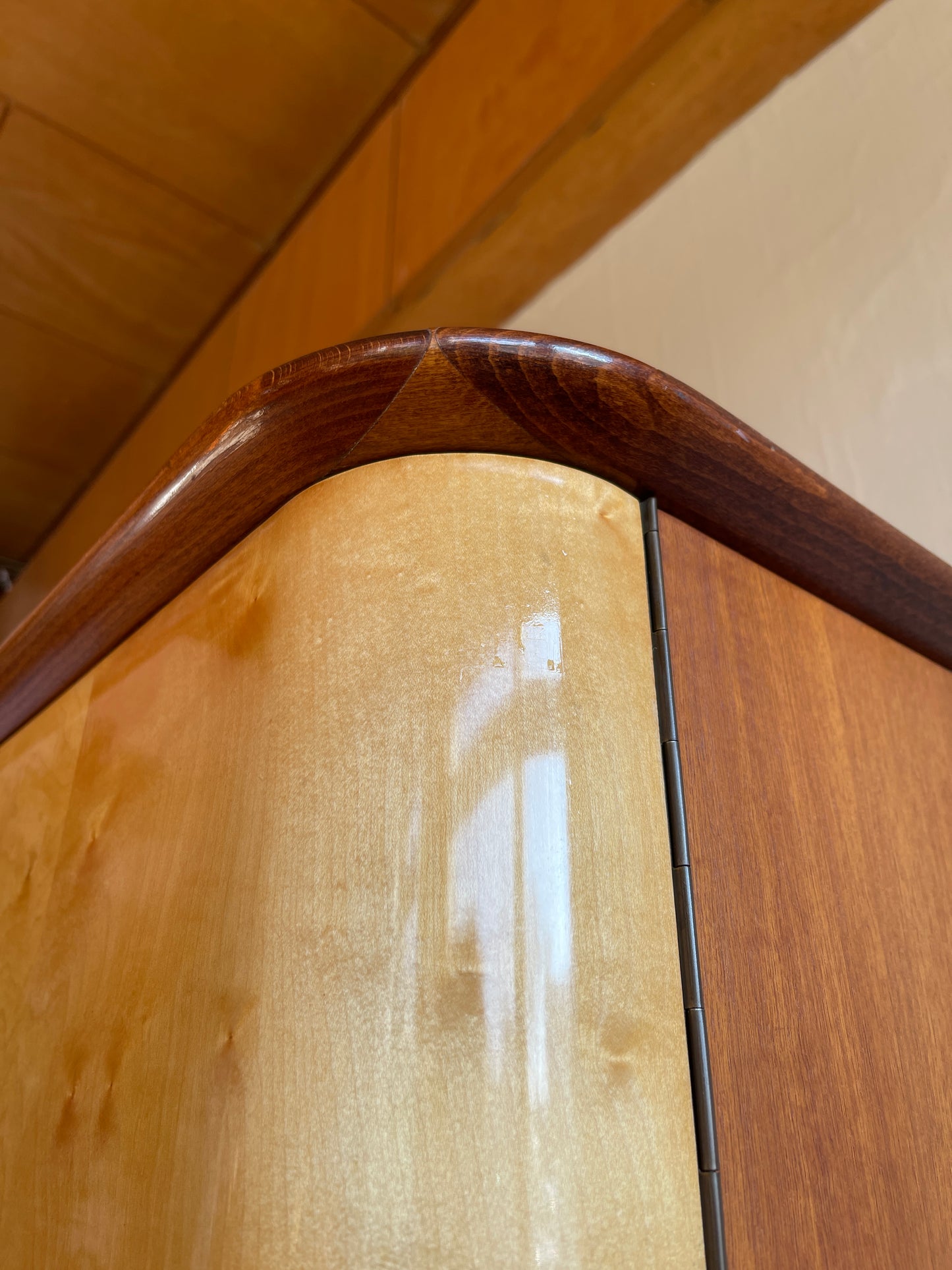 Kleiderschrank 60er 5-türig Rarität Mahagoni Birke 225 cm
