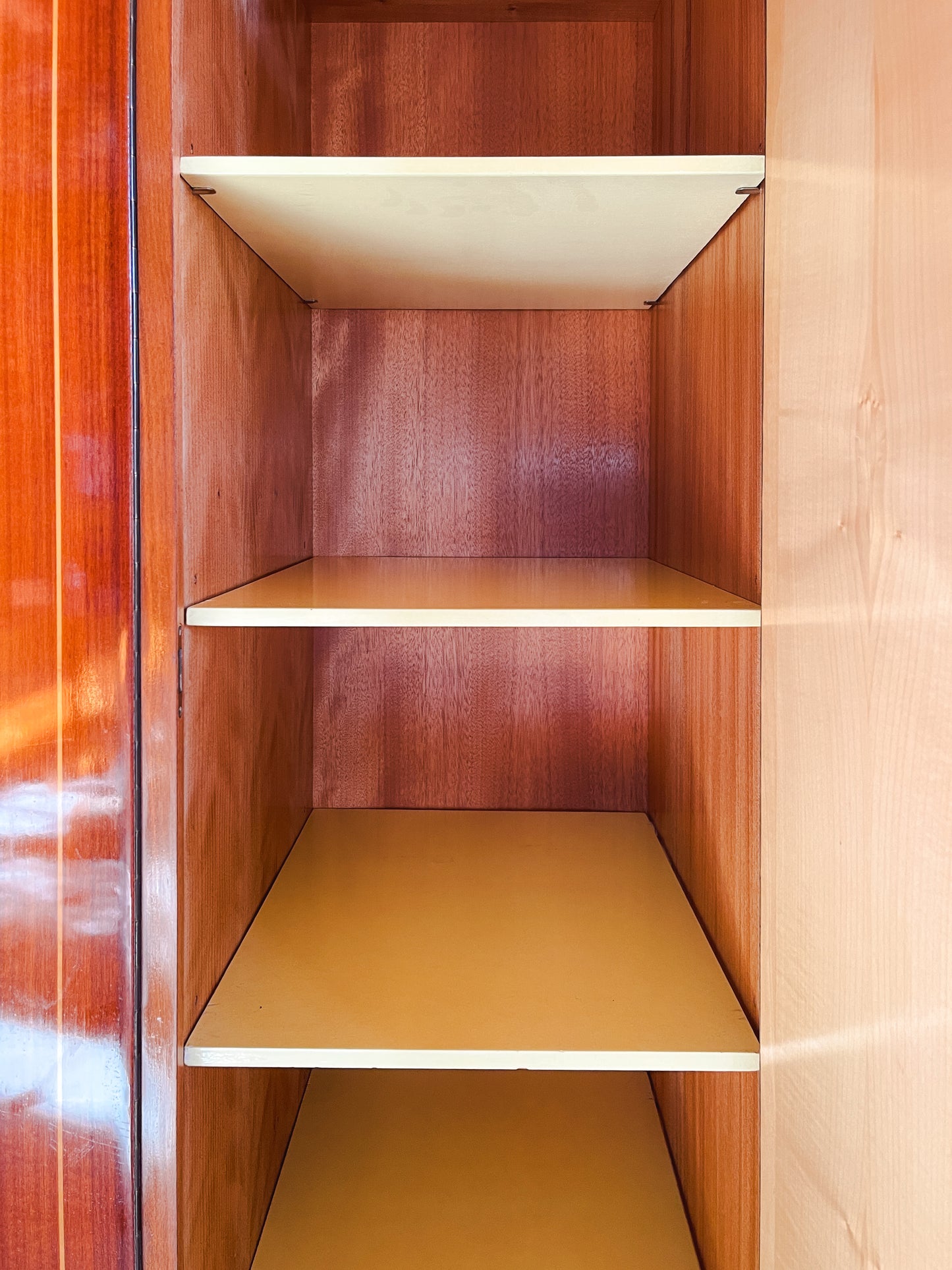 Kleiderschrank 60er 5-türig Rarität Mahagoni Birke 225 cm